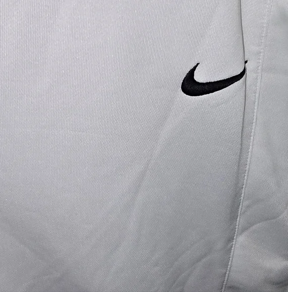 #M29 Nike White Dri-FIT Legs Pants With Side Slit & Button Details,loose Fit. - Picture 7 of 9